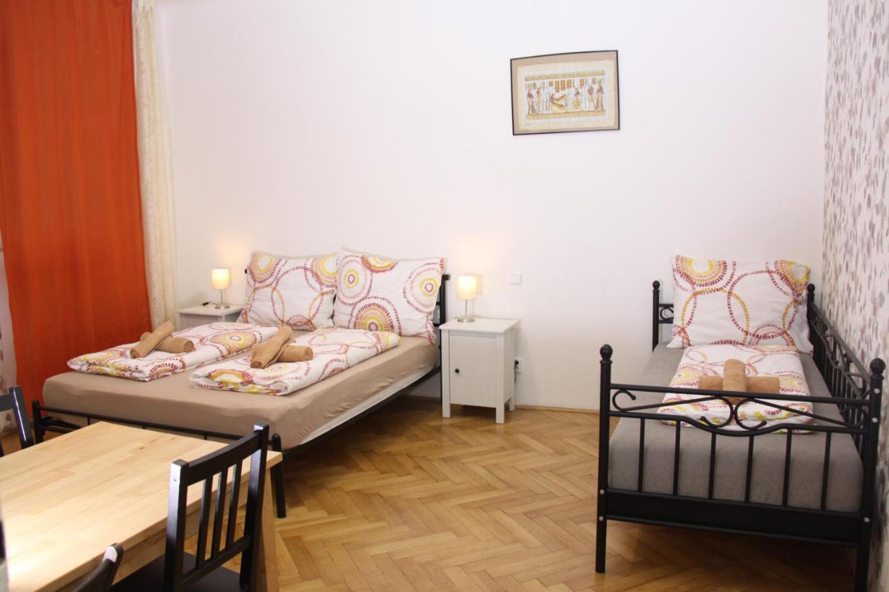 Central Prague Wenceslas Square Apartments المظهر الخارجي الصورة