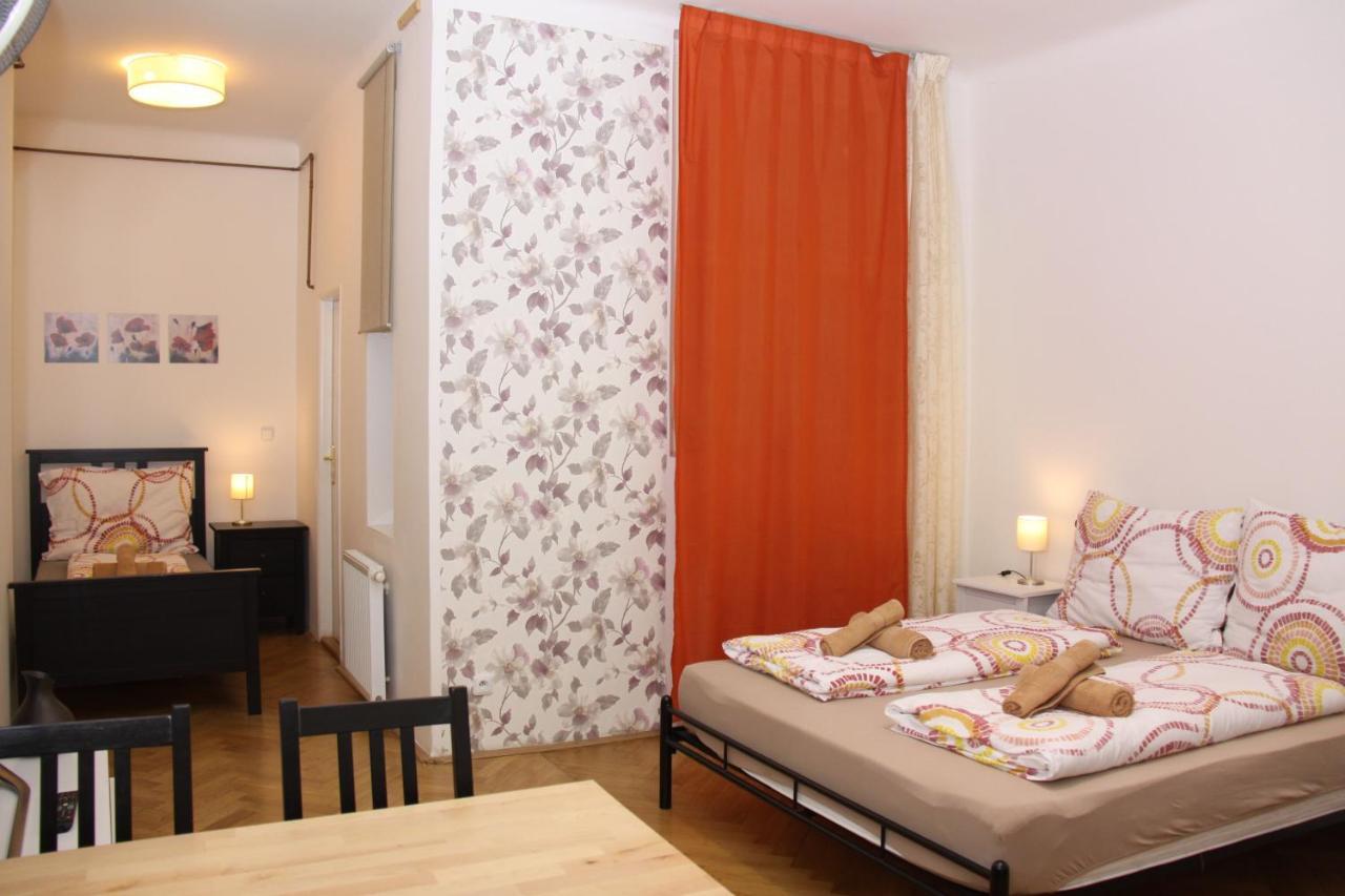Central Prague Wenceslas Square Apartments المظهر الخارجي الصورة