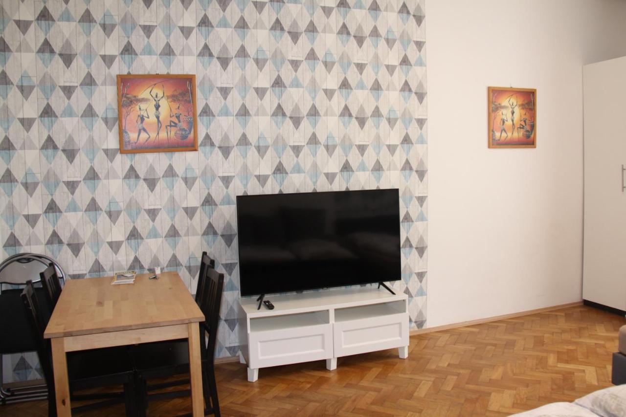 Central Prague Wenceslas Square Apartments المظهر الخارجي الصورة
